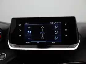 Peugeot 2008 (2022) thumbnail 18
