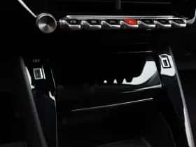 Peugeot 2008 (2022) thumbnail 24