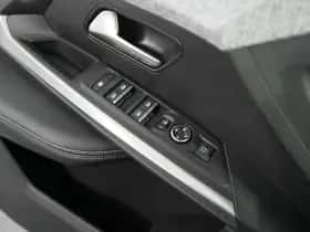 Peugeot 3008 (2024) thumbnail 22