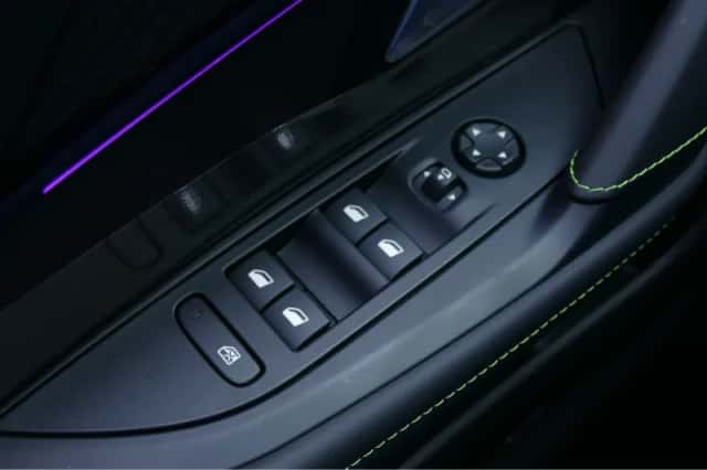 Peugeot 208 (2025) thumbnail 19