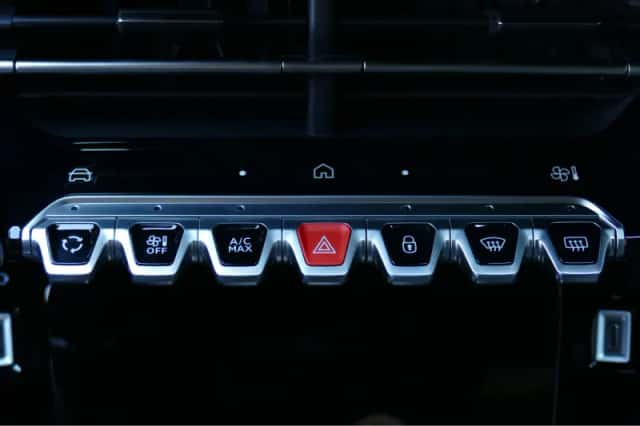 Peugeot 208 (2025) thumbnail 32