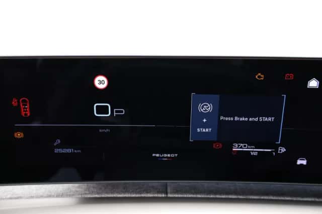 Peugeot 5008 (2025) thumbnail 4