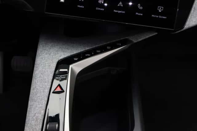 Peugeot 5008 (2025) thumbnail 8