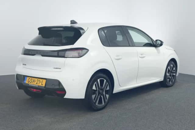 Peugeot 208 (2024) thumbnail 2