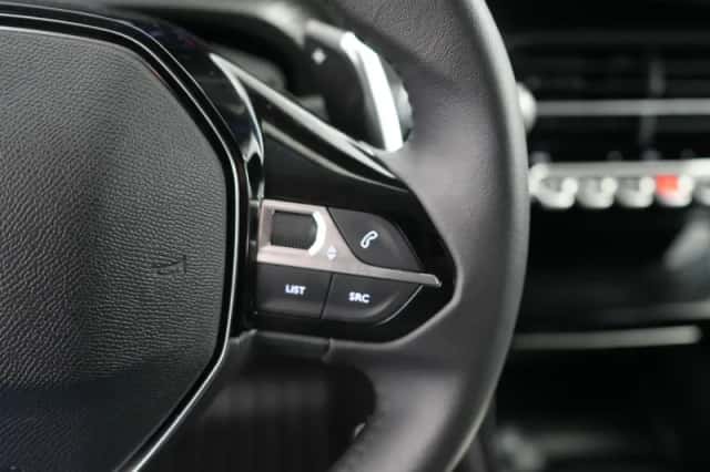 Peugeot 208 (2024) thumbnail 18