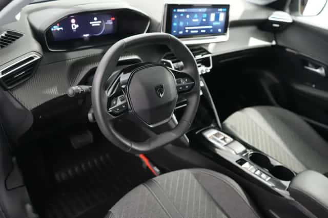 Peugeot 208 (2024) thumbnail 7