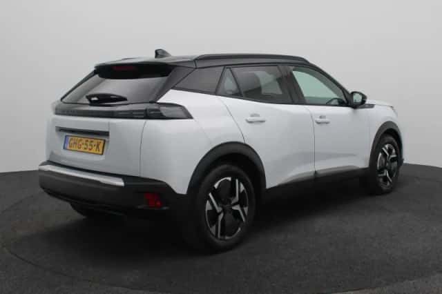 Peugeot e-2008 (2024) thumbnail 2
