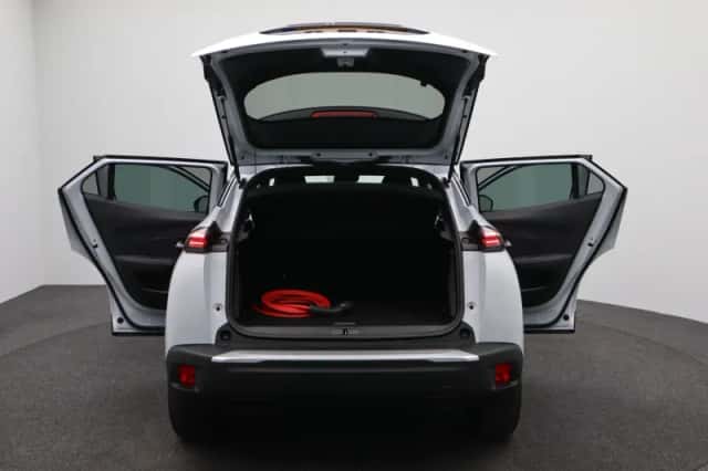 Peugeot e-2008 (2024) thumbnail 15
