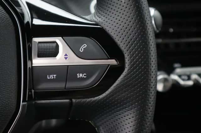 Peugeot e-2008 (2024) thumbnail 24
