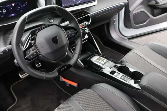 Peugeot e-2008 (2024) thumbnail 26