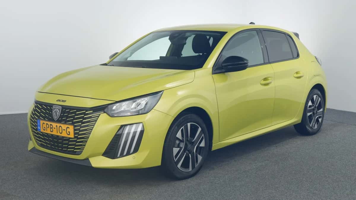 Peugeot 208 (2024) — foto 1