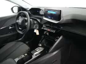 Peugeot 208 (2024) thumbnail 3