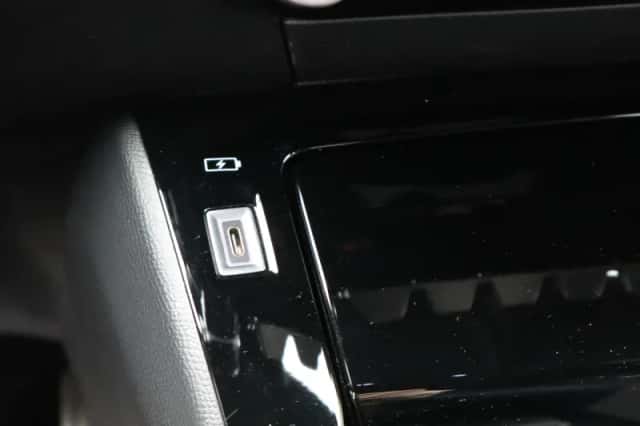 Peugeot 208 (2025) thumbnail 24