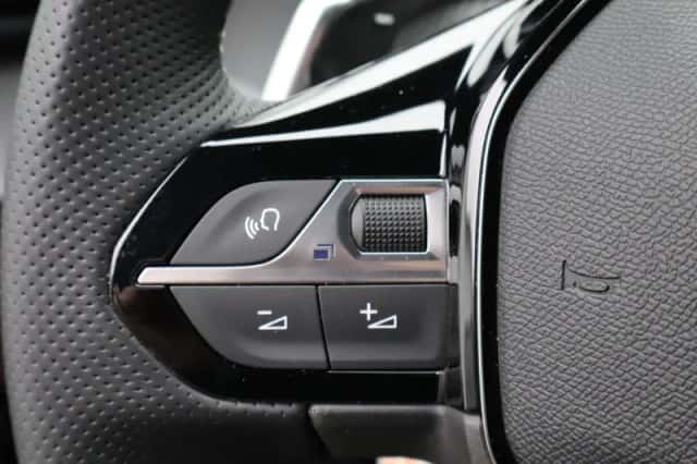 Peugeot 208 (2025) thumbnail 25