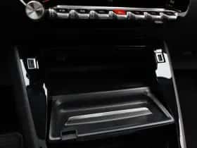 Peugeot 2008 (2020) thumbnail 24