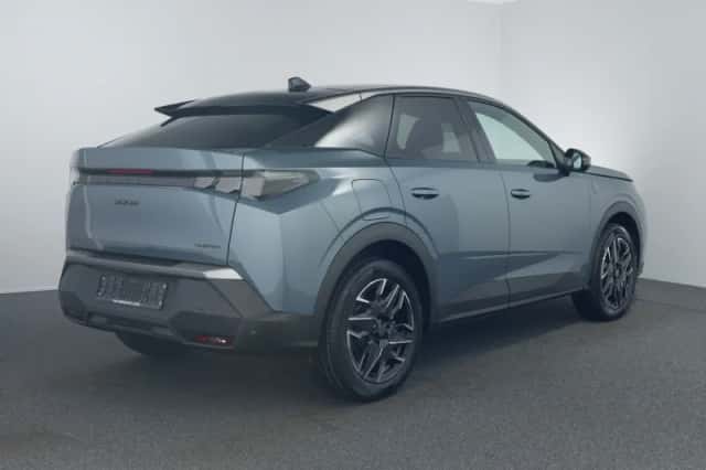Peugeot 3008 (2025) thumbnail 2