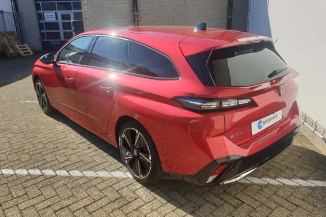 Peugeot e-308 (2026) thumbnail 3