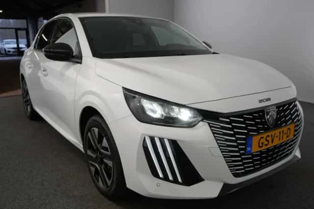 Peugeot 208 (2024) thumbnail 11