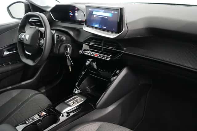 Peugeot 208 (2024) thumbnail 3