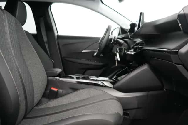 Peugeot 208 (2024) thumbnail 4