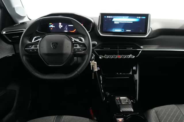 Peugeot 208 (2024) thumbnail 7