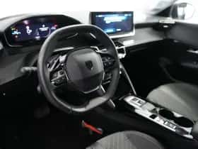 Peugeot 208 (2024) thumbnail 8