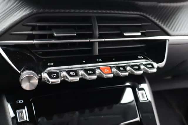 Peugeot 208 (2024) thumbnail 22