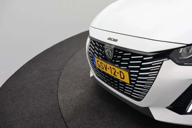 Peugeot 208 (2024) thumbnail 33