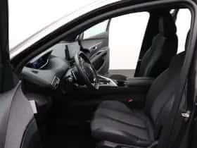 Peugeot 3008 (2023) thumbnail 11