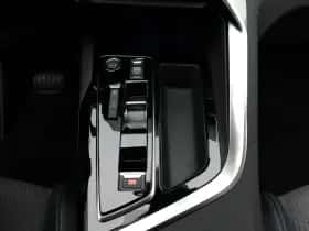 Peugeot 3008 (2023) thumbnail 8