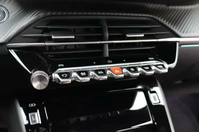 Peugeot 208 (2024) thumbnail 24