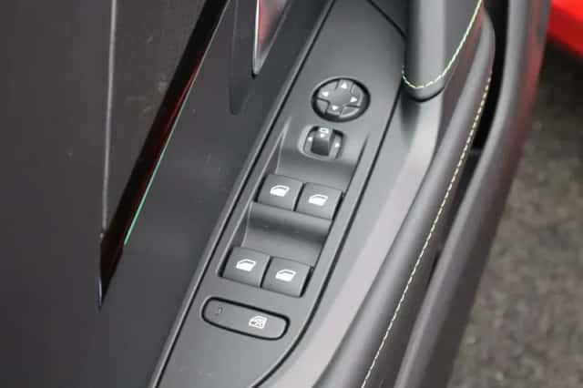 Peugeot 208 (2024) thumbnail 29