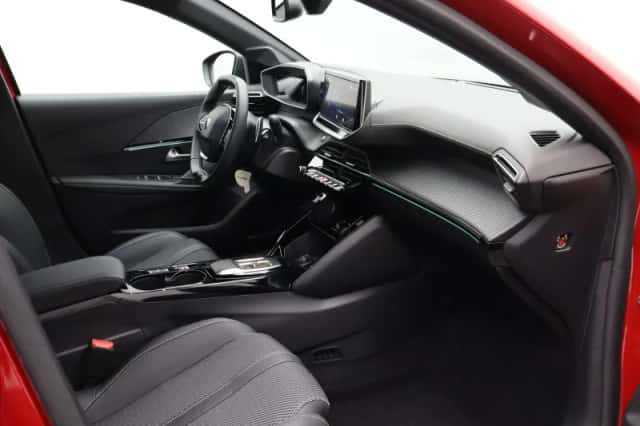 Peugeot 208 (2024) thumbnail 32