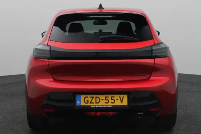 Peugeot 208 (2024) thumbnail 6