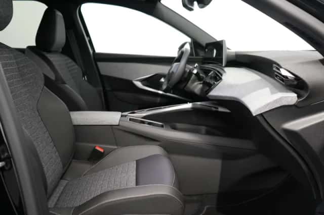 Peugeot e-3008 (2026) thumbnail 4