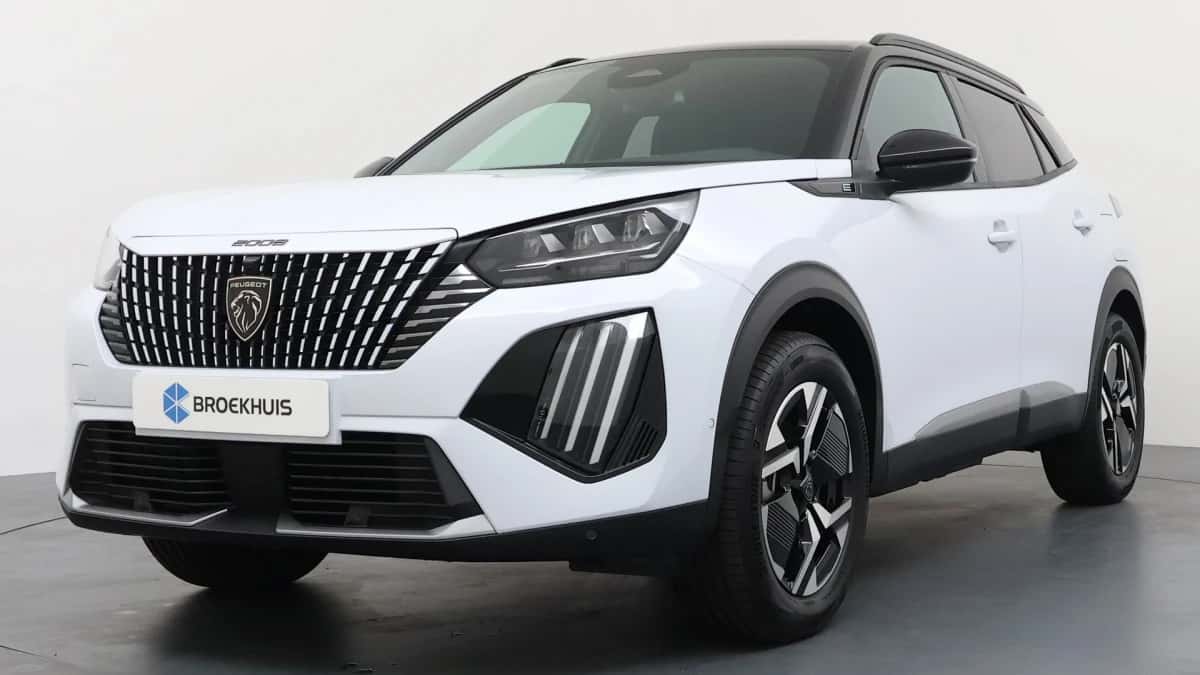 Peugeot e-2008 (2026) — foto 1