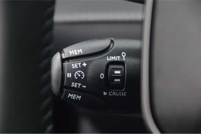 Peugeot e-208 (2026) thumbnail 12