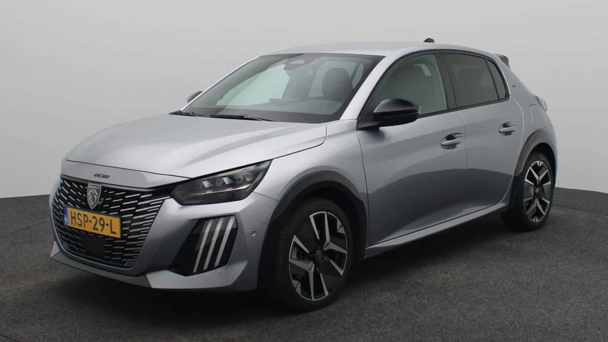 Peugeot 208 (2025) — foto 1