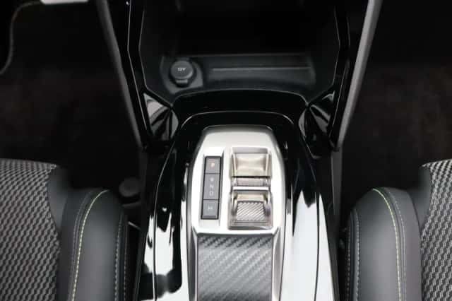 Peugeot 208 (2025) thumbnail 8
