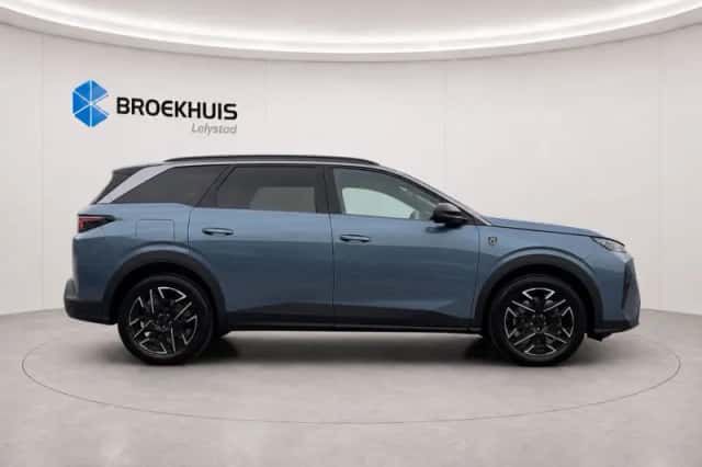 Peugeot 5008 (2026) thumbnail 3