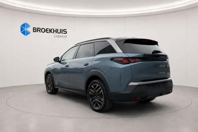 Peugeot 5008 (2026) thumbnail 1