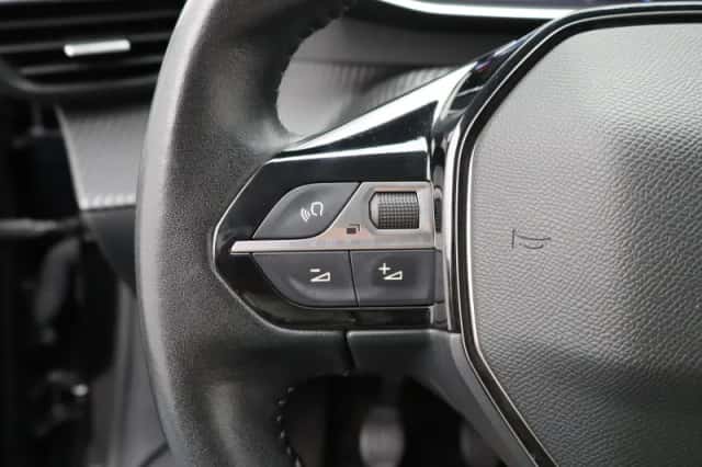 Peugeot 208 (2021) thumbnail 15
