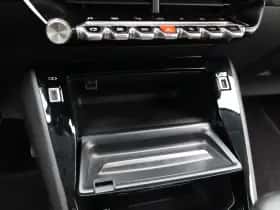 Peugeot 208 (2021) thumbnail 18