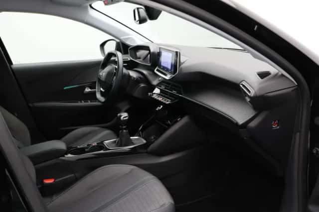 Peugeot 208 (2021) thumbnail 25