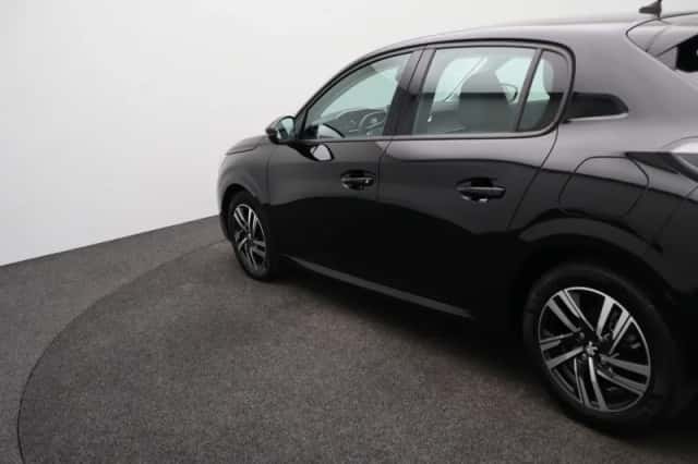Peugeot 208 (2021) thumbnail 30