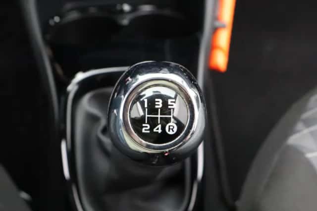 Peugeot 108 (2021) thumbnail 19