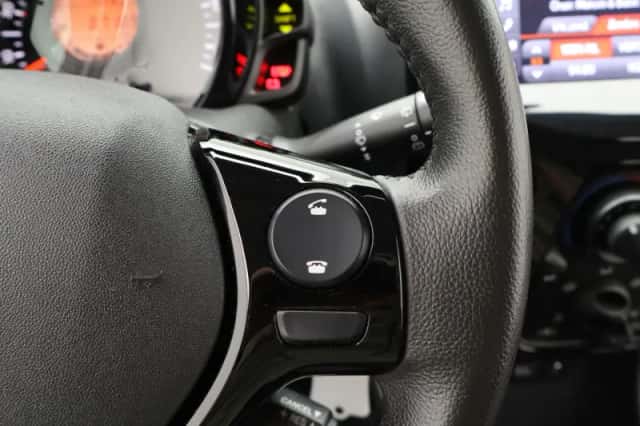 Peugeot 108 (2021) thumbnail 21