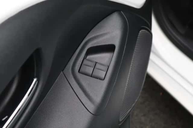 Peugeot 108 (2021) thumbnail 25