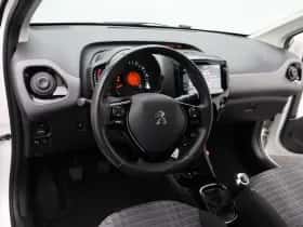 Peugeot 108 (2021) thumbnail 26