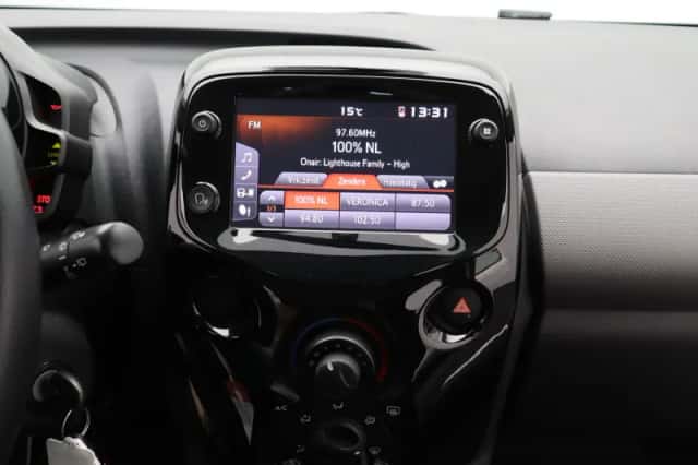 Peugeot 108 (2021) thumbnail 7